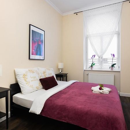 Апартаменты Uroczy Apartament Loretanska Краков Экстерьер фото