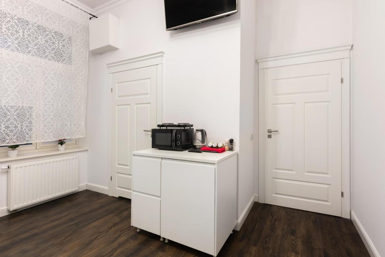 Апартаменты Uroczy Apartament Loretanska Краков Экстерьер фото